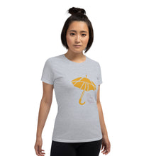 Load image into Gallery viewer, Women&#39;s short sleeve t-shirt yellow umbrella and owl
