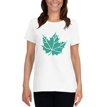 Load image into Gallery viewer, Women&#39;s short sleeve t-shirt large green maple leaf
